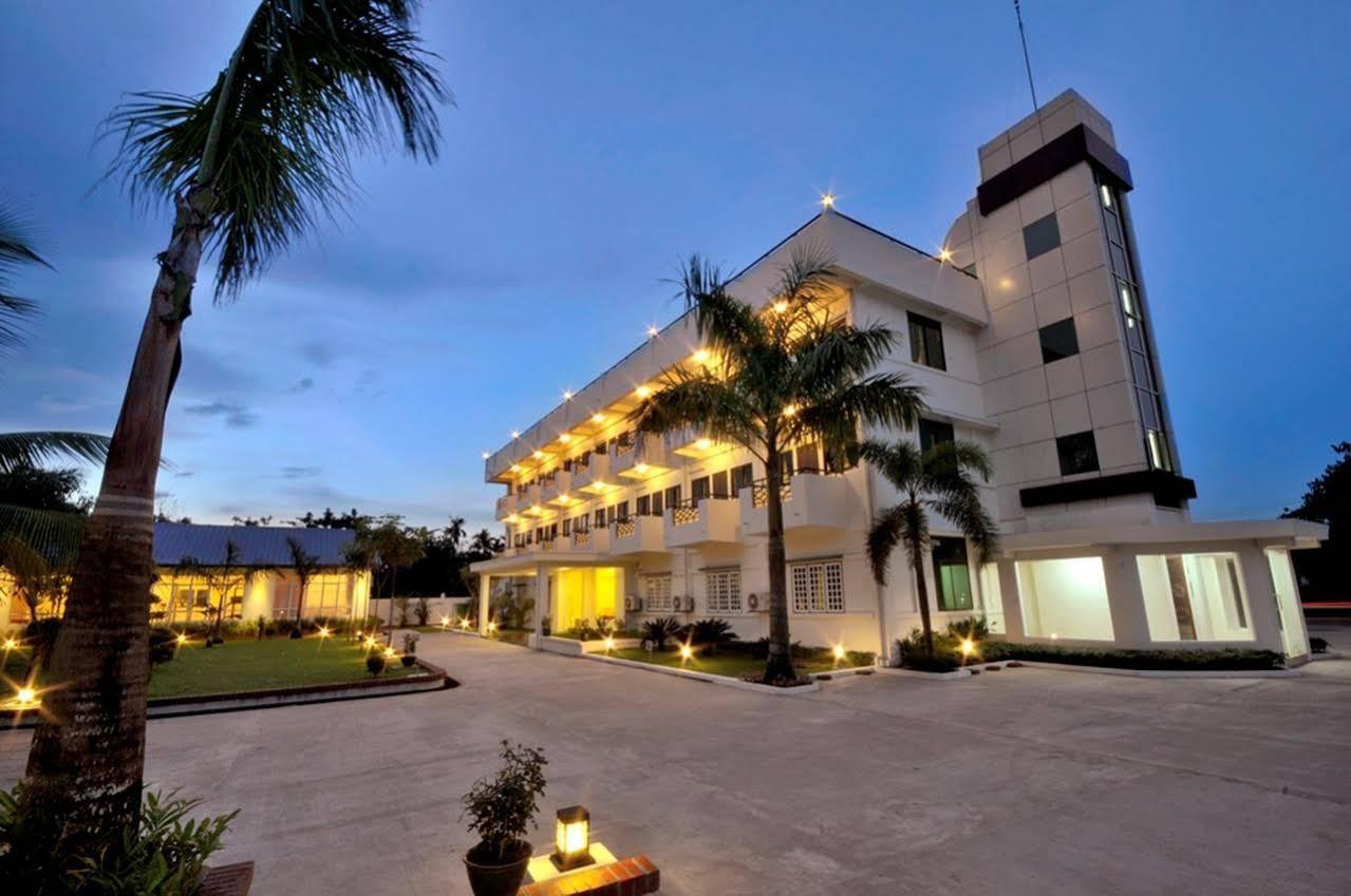 Royal Golden View Hotel Yangon Dış mekan fotoğraf