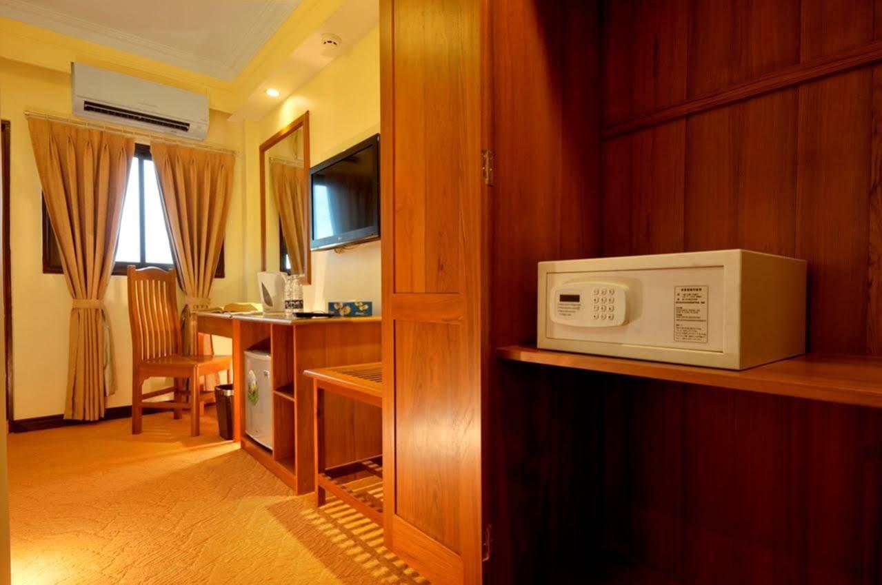 Royal Golden View Hotel Yangon Dış mekan fotoğraf